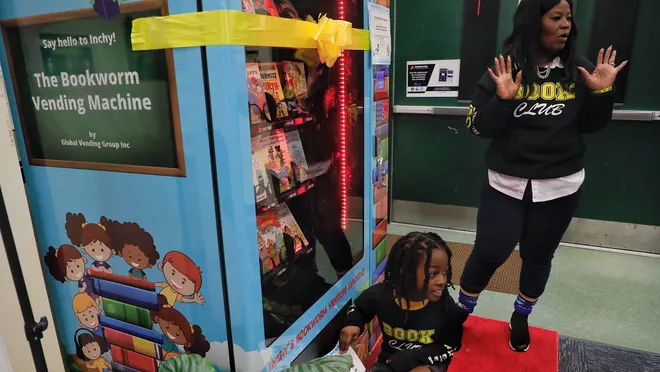 Let's read! Daytona Beach elementary promotes literacy with book vending machine