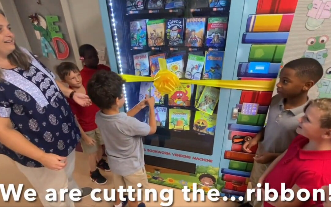 A special unveiling has been held for the NEE library’s new book vending machine.